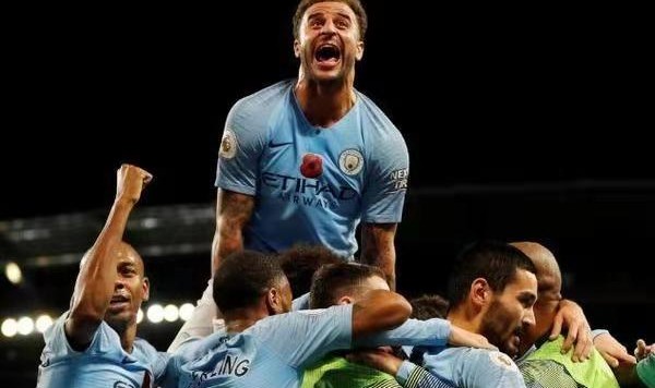  曼城德比战碾压曼联扩大优势  