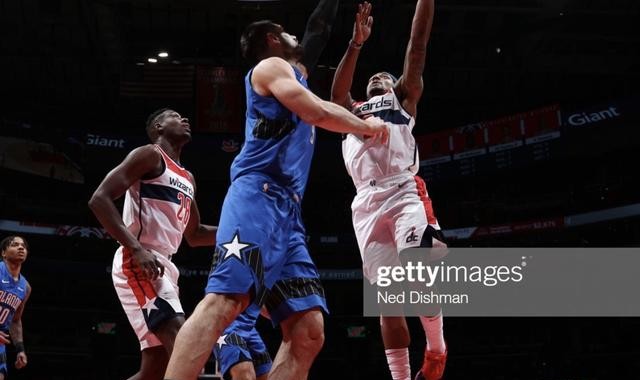  奇才比尔50分难救颓势  